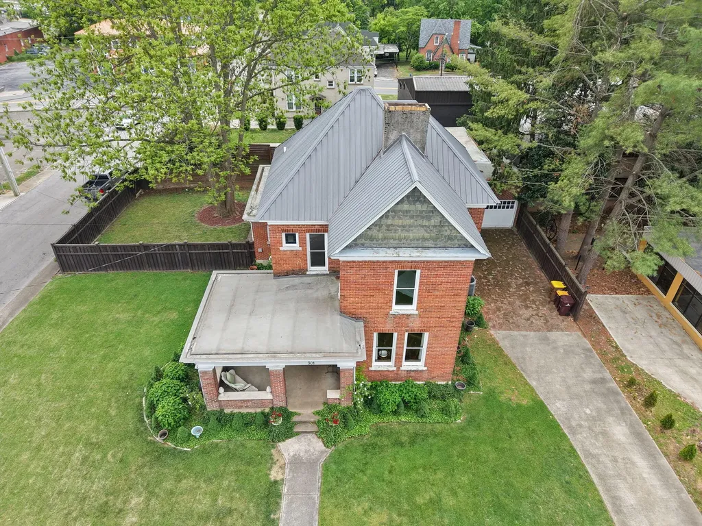 301 W Columbia Street Somerset KY 42501
