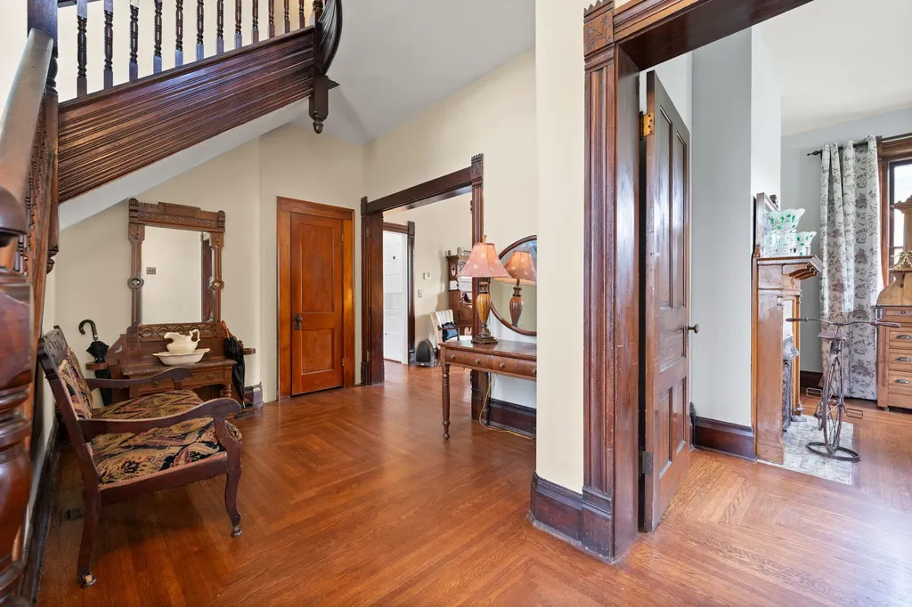 301 W Columbia Street Somerset KY 42501