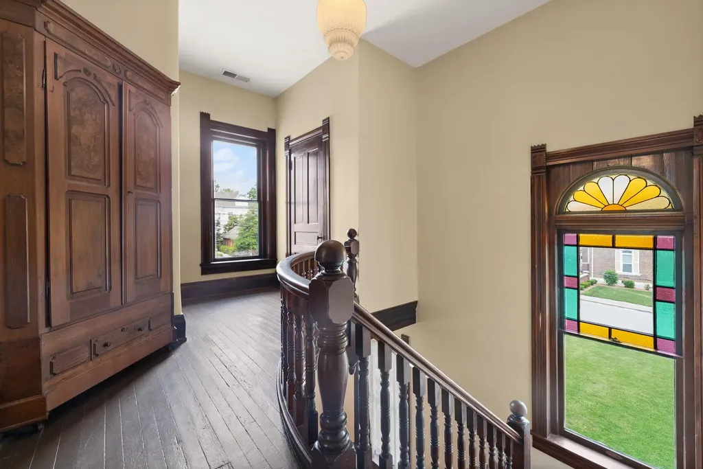 301 W Columbia Street Somerset KY 42501
