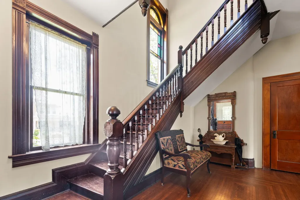 301 W Columbia Street Somerset KY 42501
