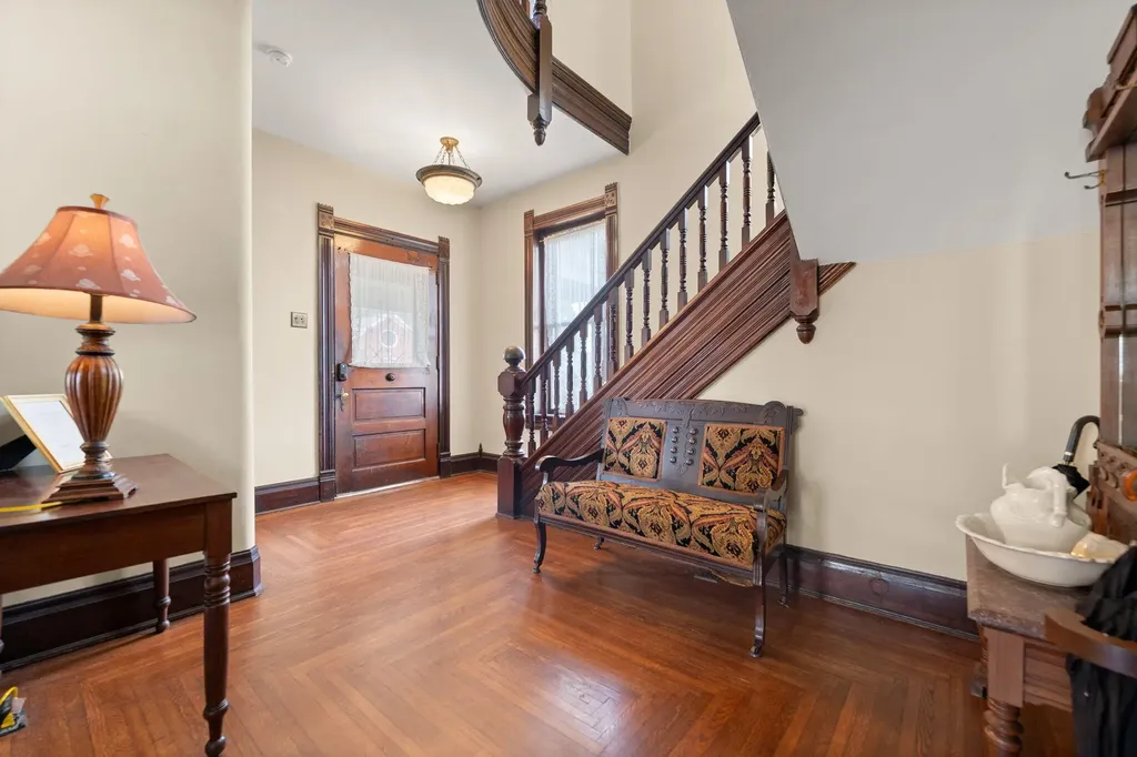 301 W Columbia Street Somerset KY 42501