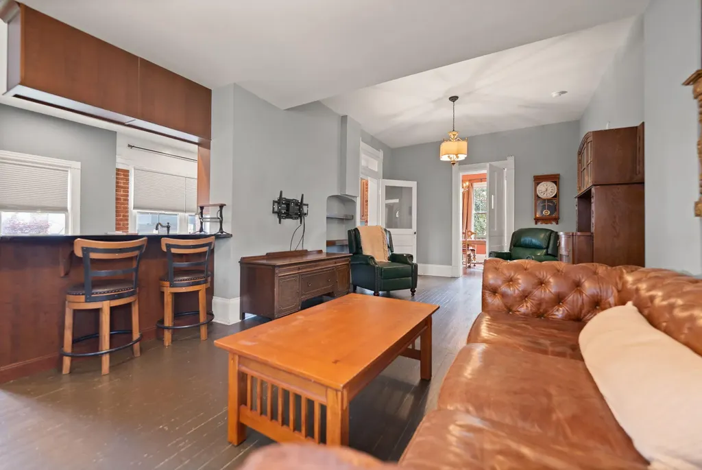 301 W Columbia Street Somerset KY 42501