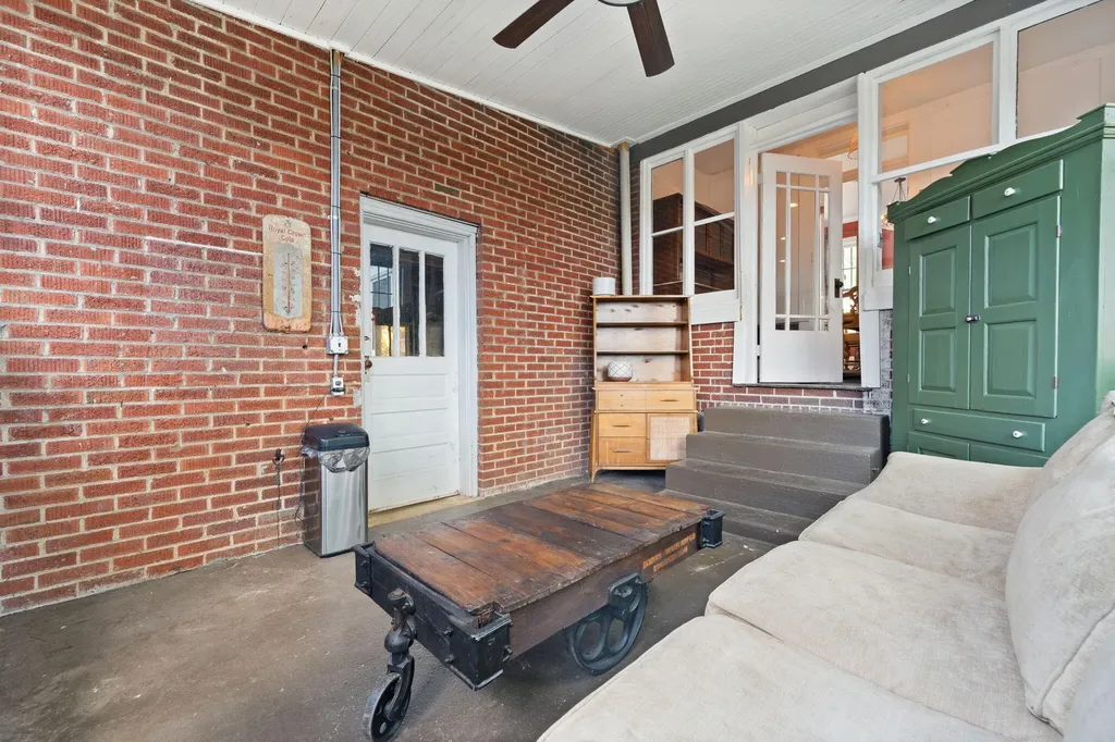 301 W Columbia Street Somerset KY 42501