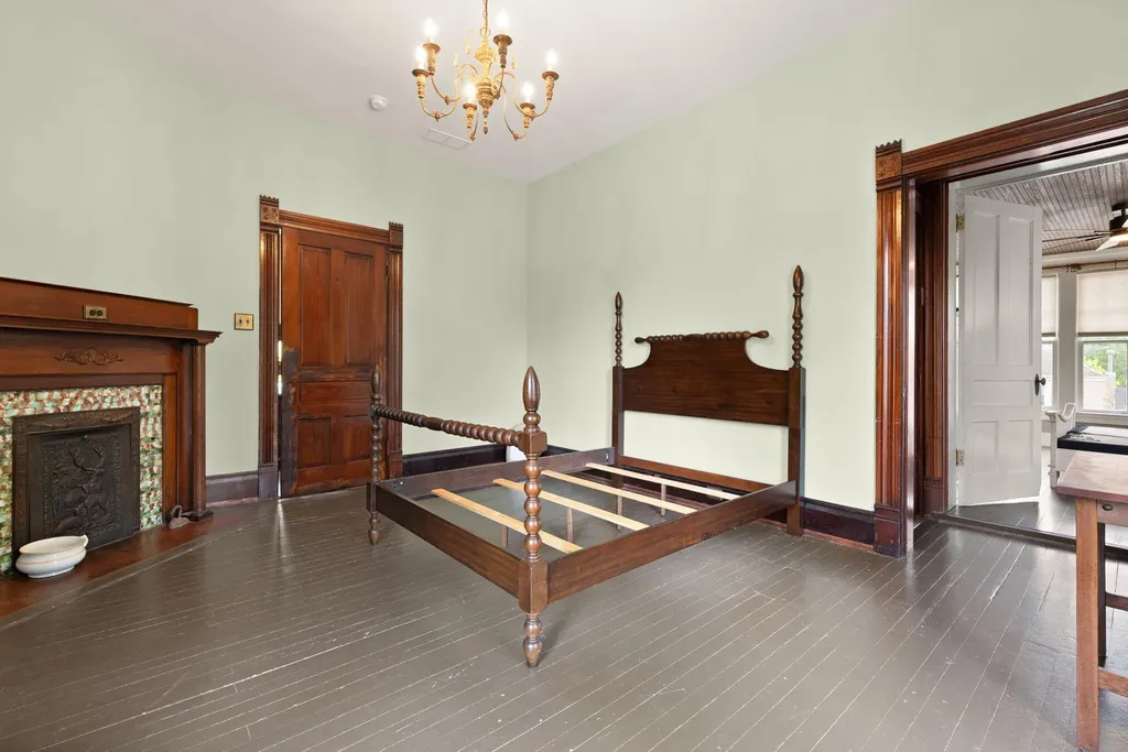 301 W Columbia Street Somerset KY 42501