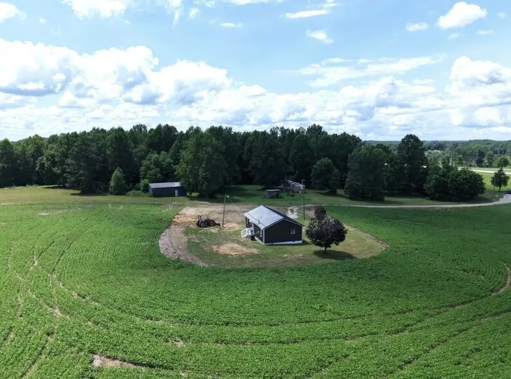 6715 E Highway 70 Eubank KY 42567