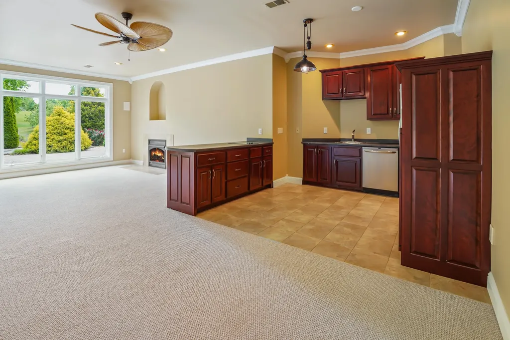 1836 Ferry Road Somerset KY 42503