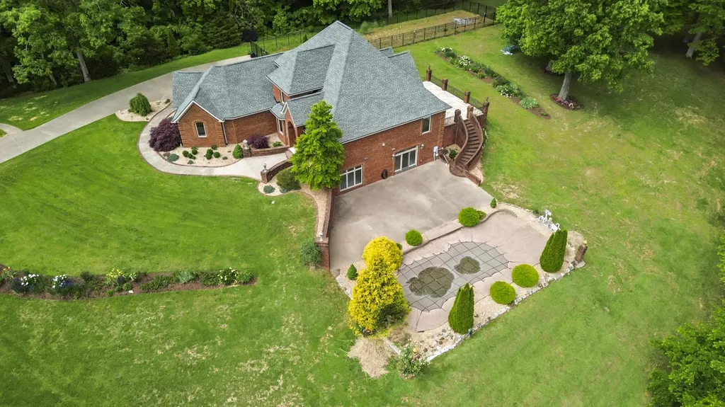 1836 Ferry Road Somerset KY 42503