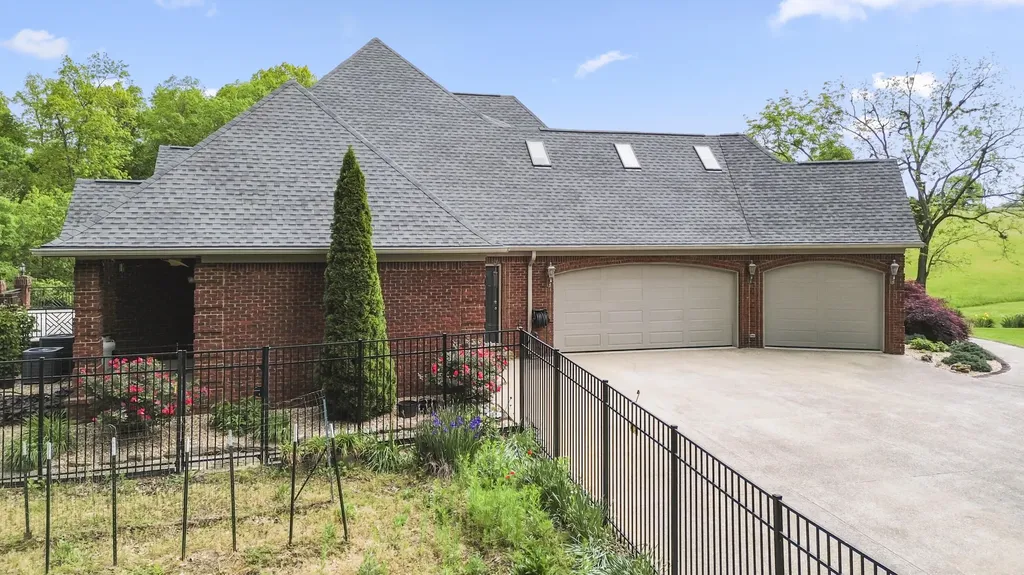 1836 Ferry Road Somerset KY 42503