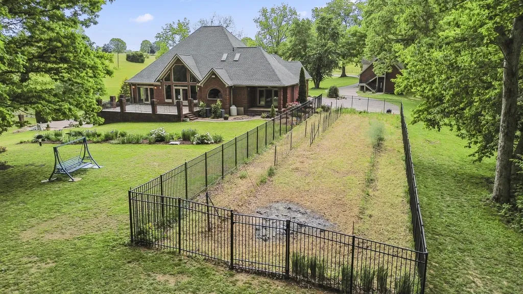 1836 Ferry Road Somerset KY 42503