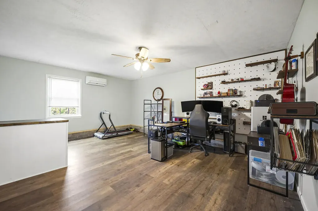 3400 Talmage Mayo Road Salvisa KY 40372