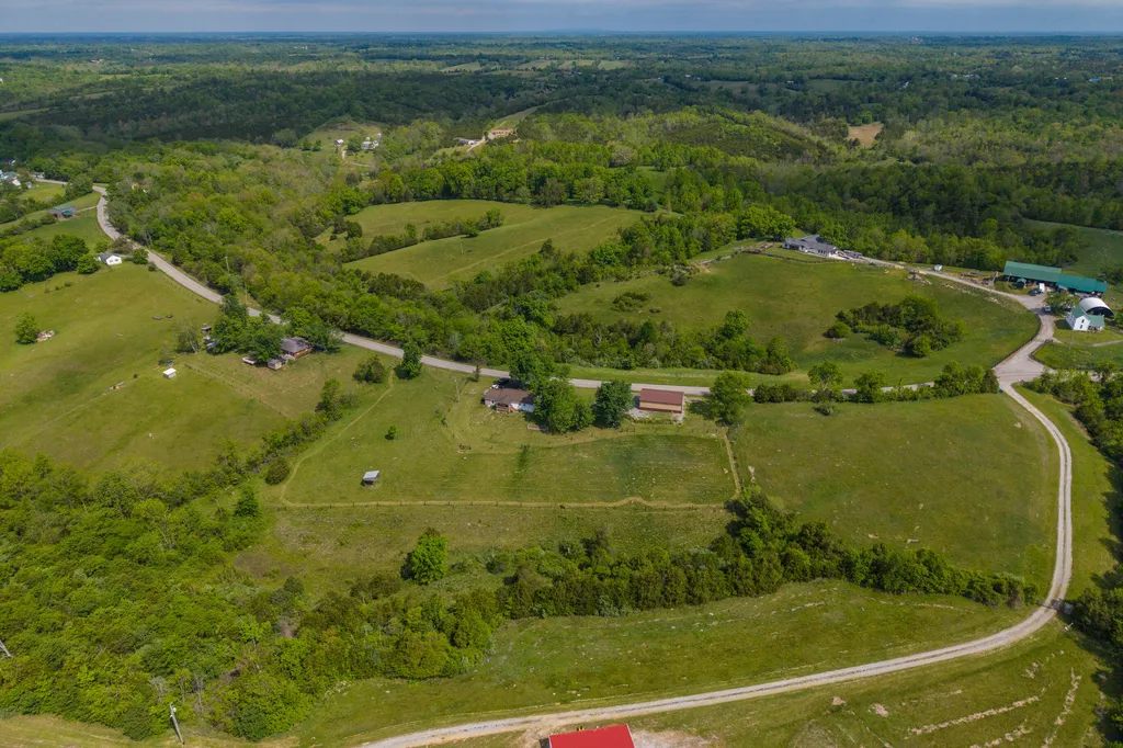 3400 Talmage Mayo Road Salvisa KY 40372