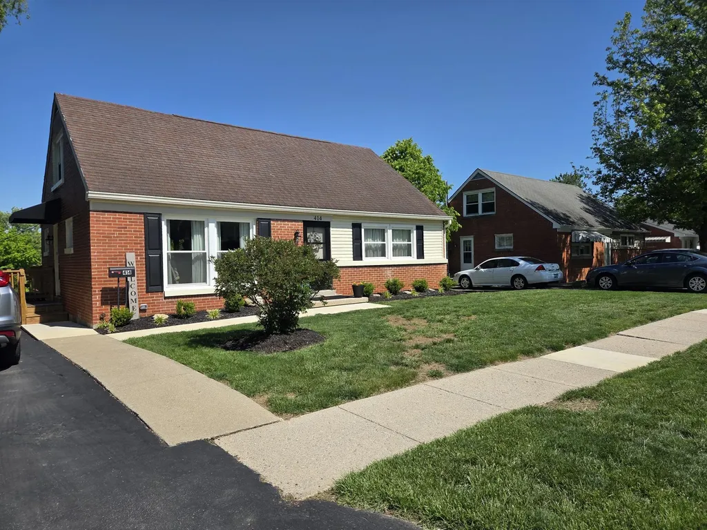 414 Creekview Drive Paris KY 40361