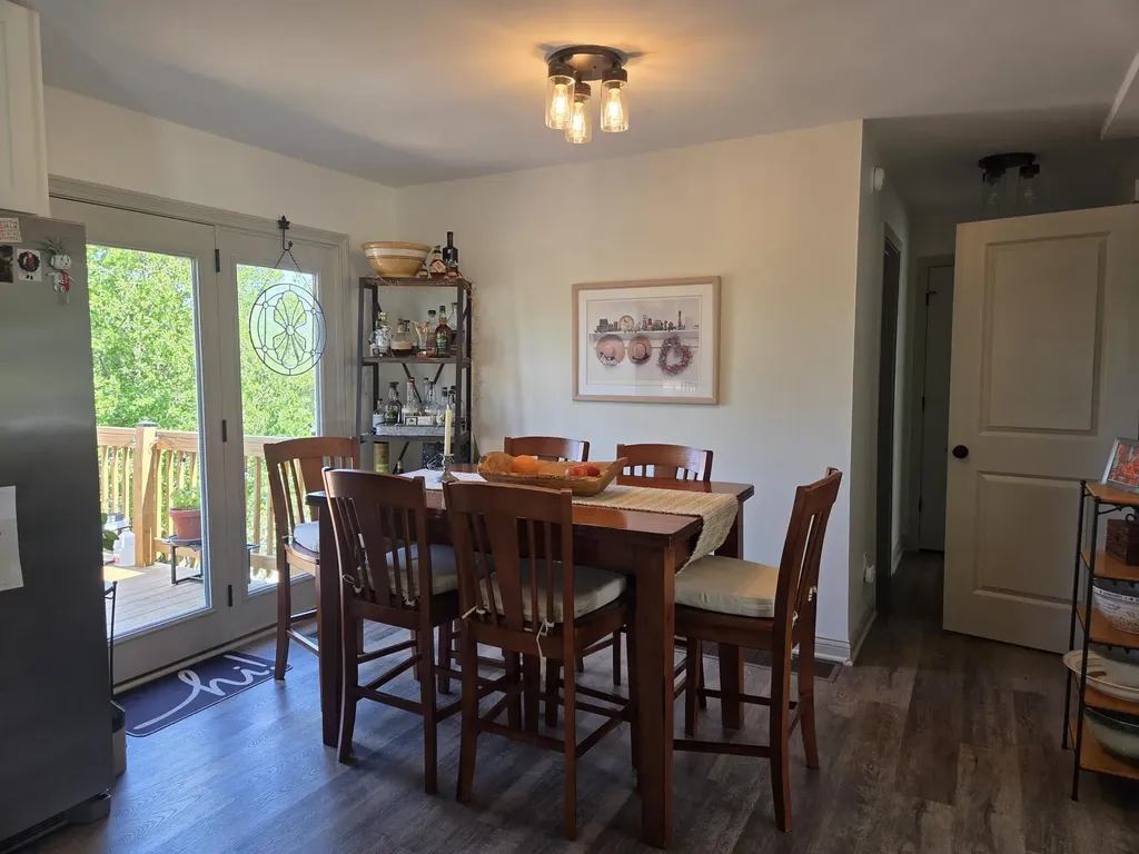 414 Creekview Drive Paris KY 40361