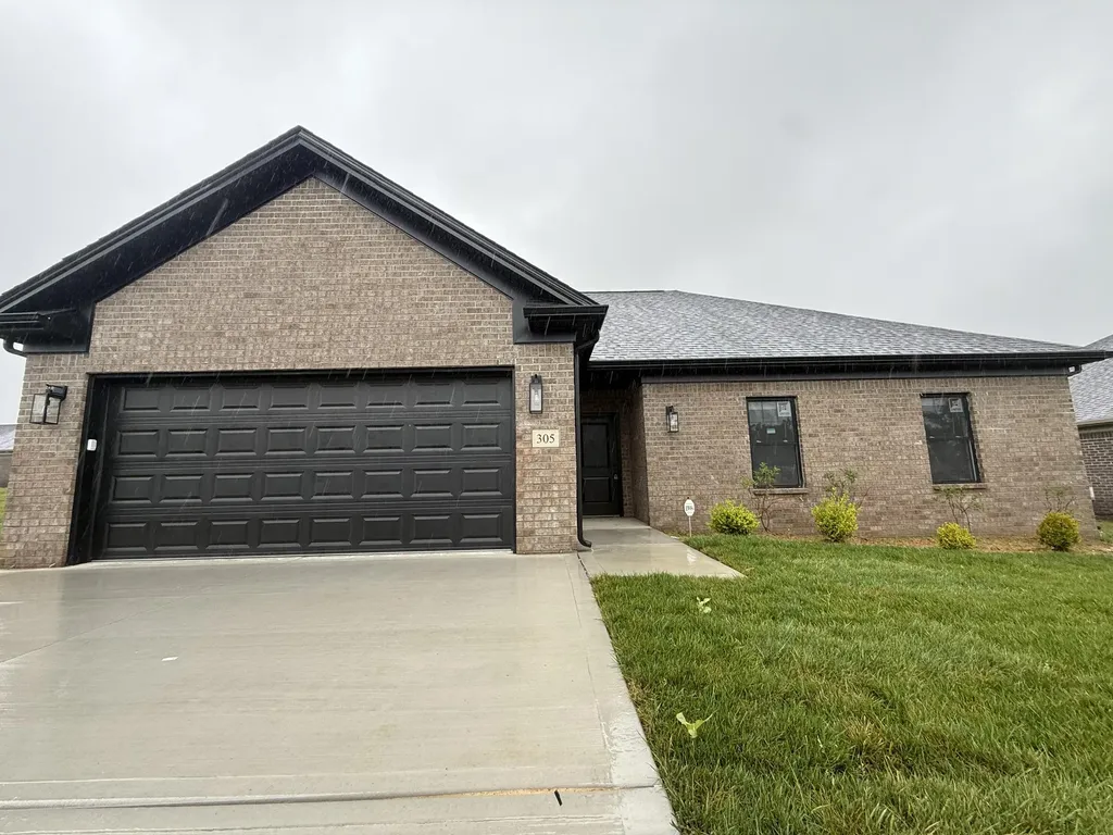 305 Cinchpost Circle London KY 40744