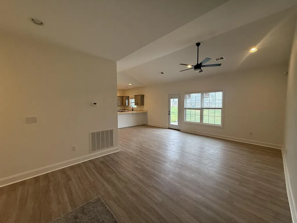 305 Cinchpost Circle London KY 40744