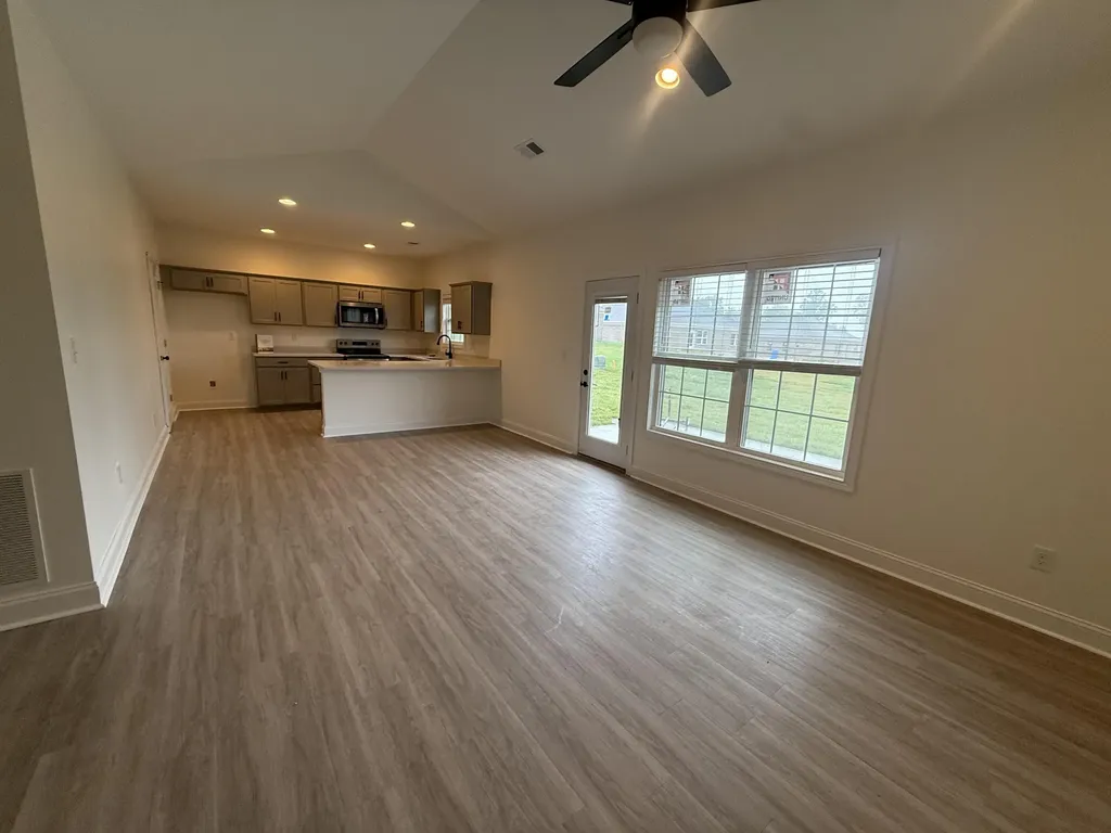 305 Cinchpost Circle London KY 40744