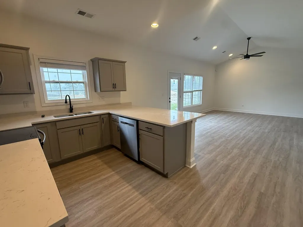 305 Cinchpost Circle London KY 40744