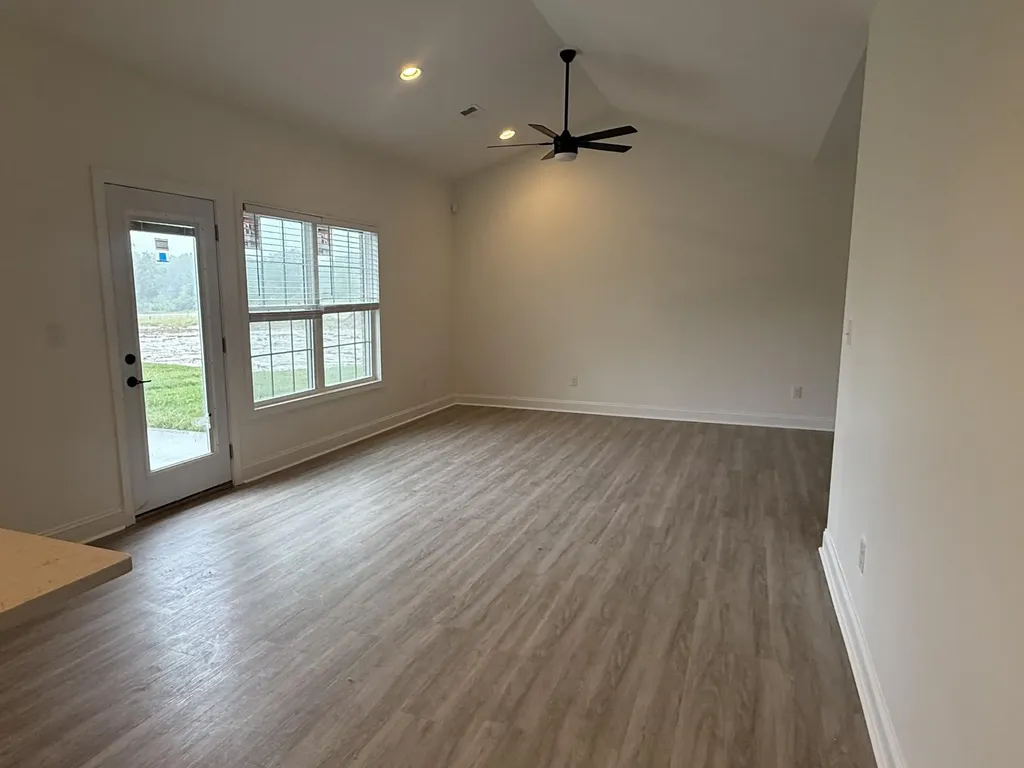 305 Cinchpost Circle London KY 40744