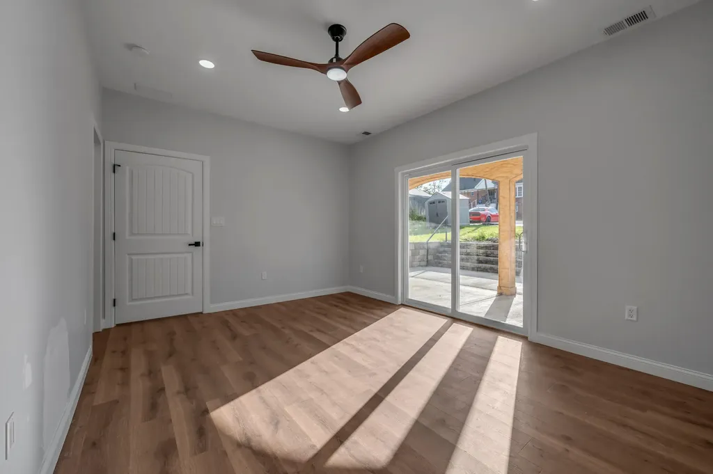 38 N Burns Avenue Winchester KY 40391