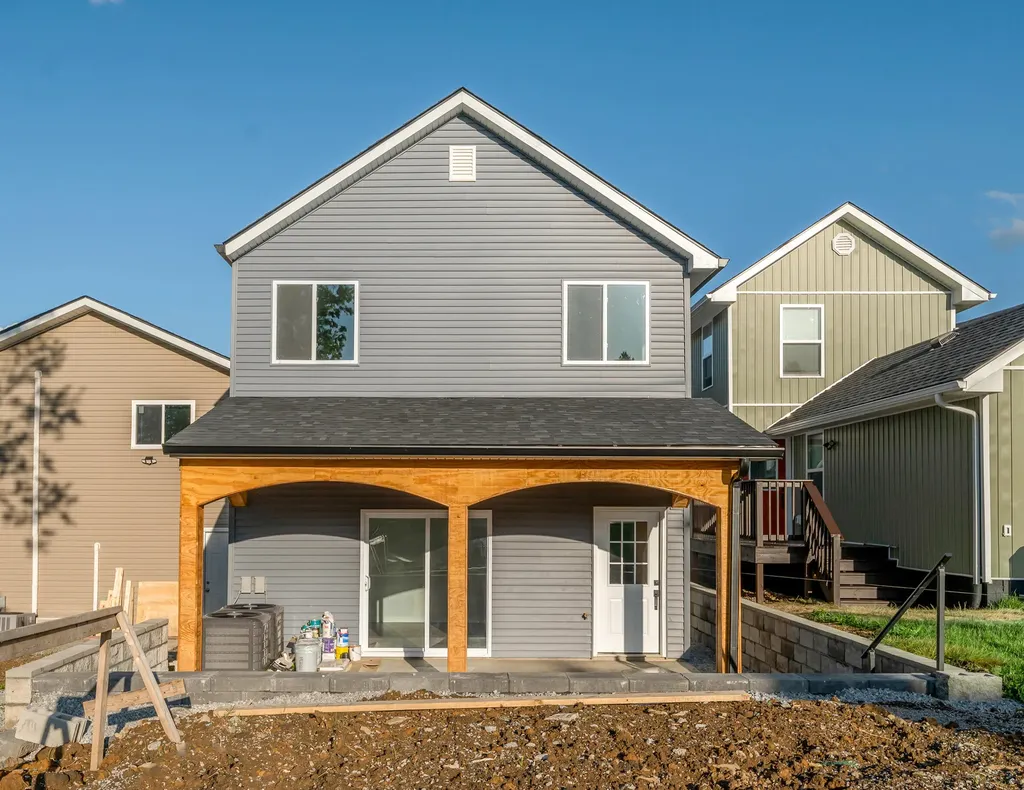 38 N Burns Avenue Winchester KY 40391