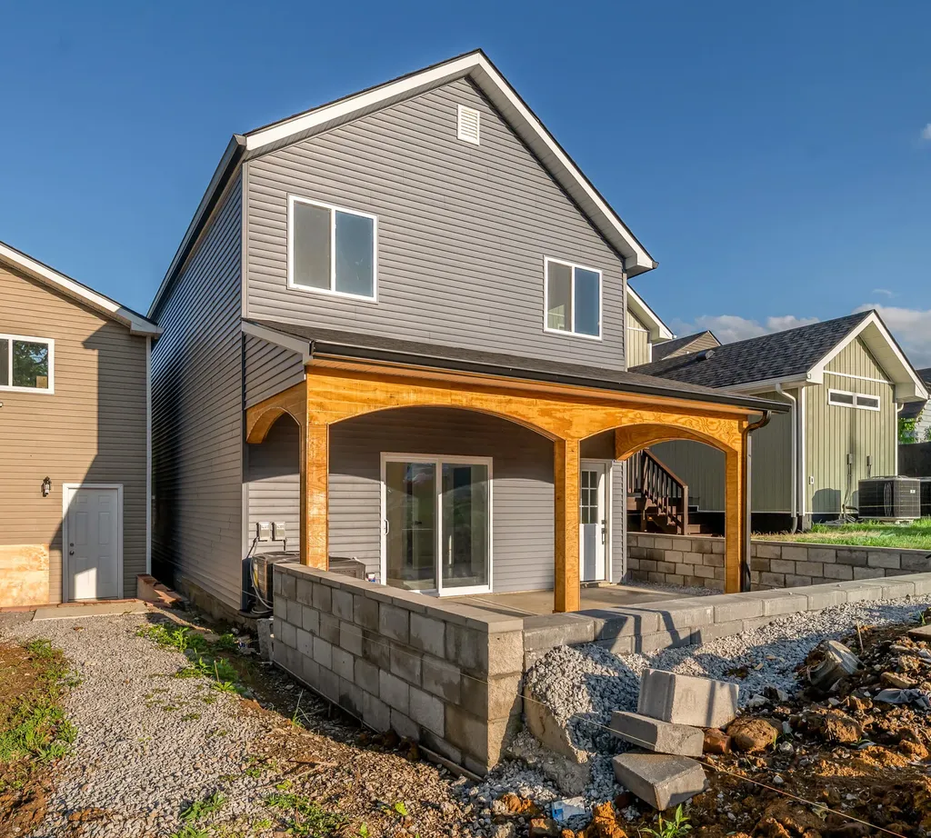 38 N Burns Avenue Winchester KY 40391