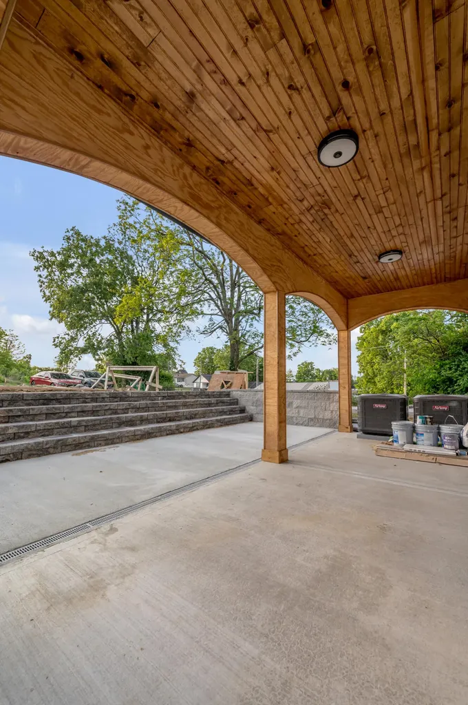 38 N Burns Avenue Winchester KY 40391