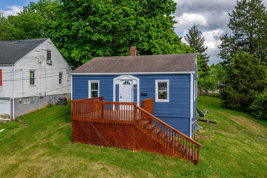 135 Lyons Drive Frankfort KY 40601