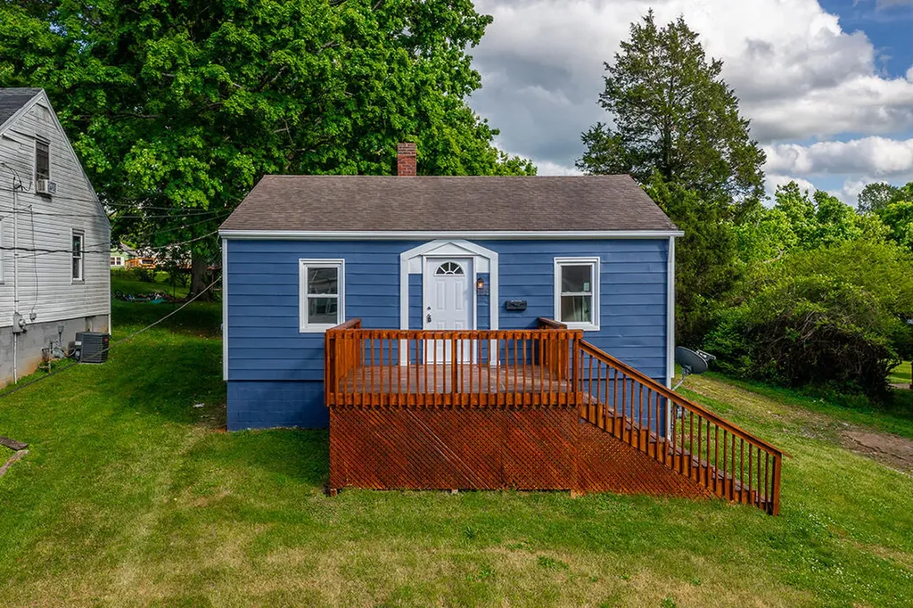 135 Lyons Drive Frankfort KY 40601