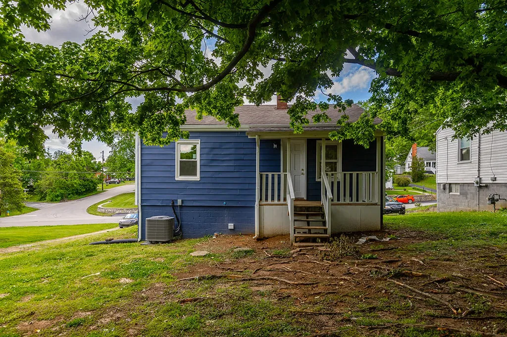 135 Lyons Drive Frankfort KY 40601