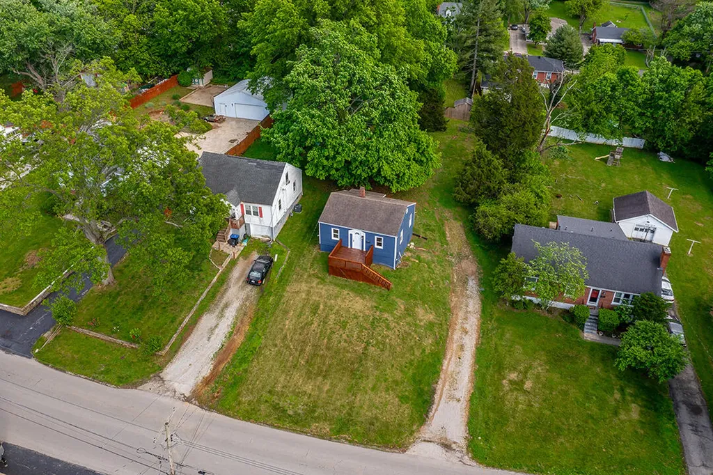 135 Lyons Drive Frankfort KY 40601