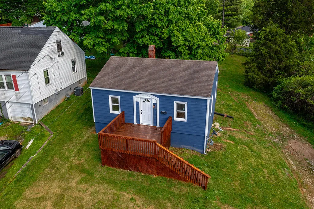 135 Lyons Drive Frankfort KY 40601