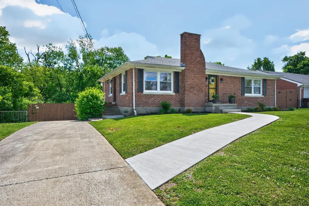 109 Longview Drive Richmond KY 40475