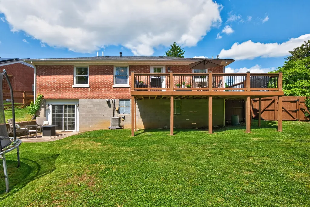109 Longview Drive Richmond KY 40475
