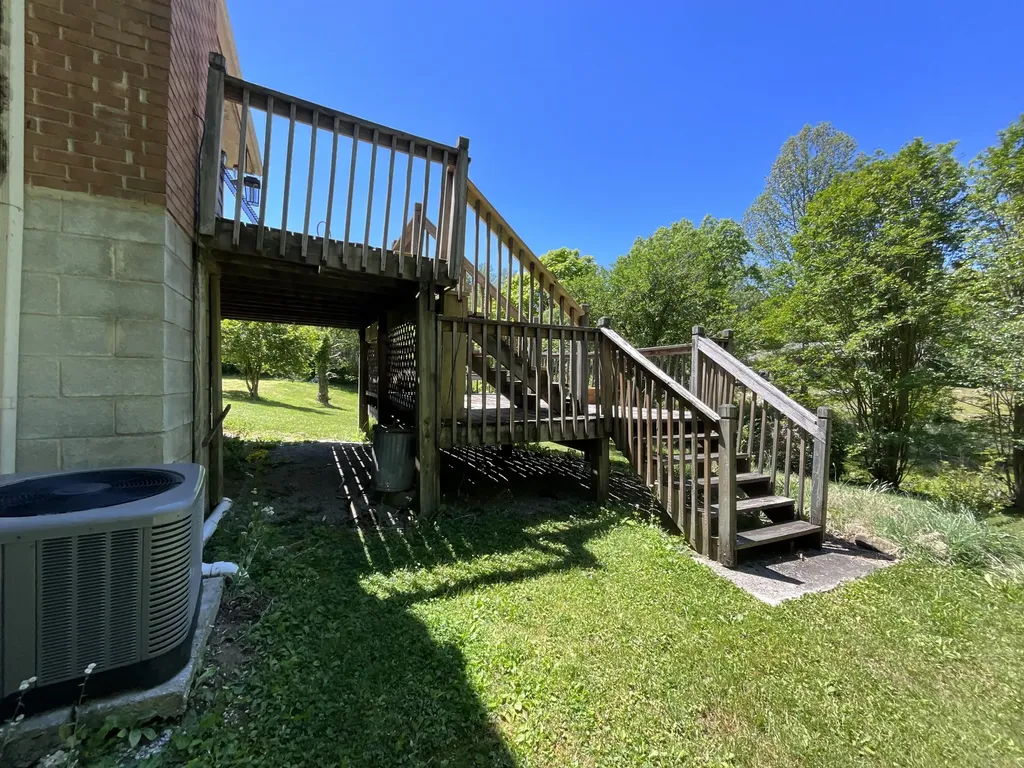 56 Tim Morgan Road Whitley City KY 42653