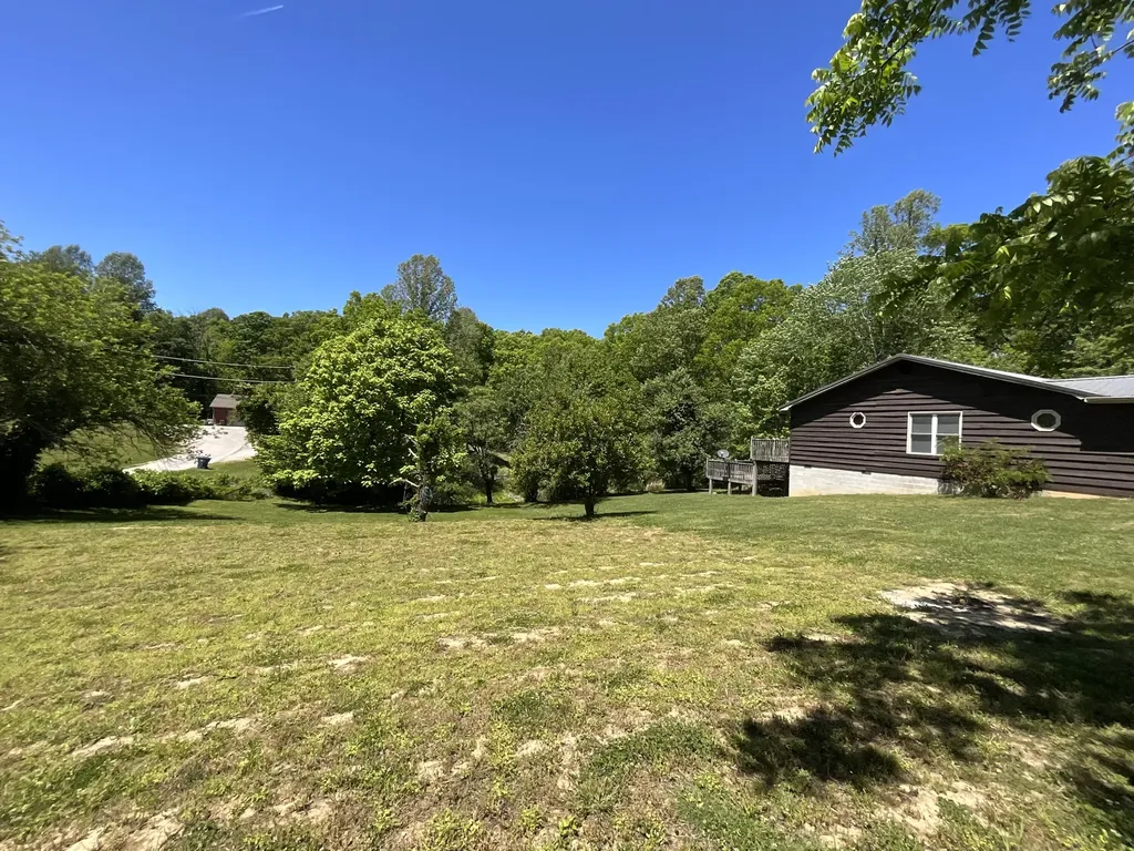 56 Tim Morgan Road Whitley City KY 42653