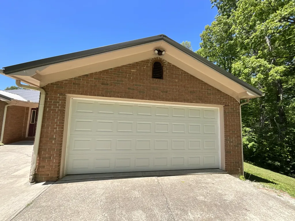 56 Tim Morgan Road Whitley City KY 42653