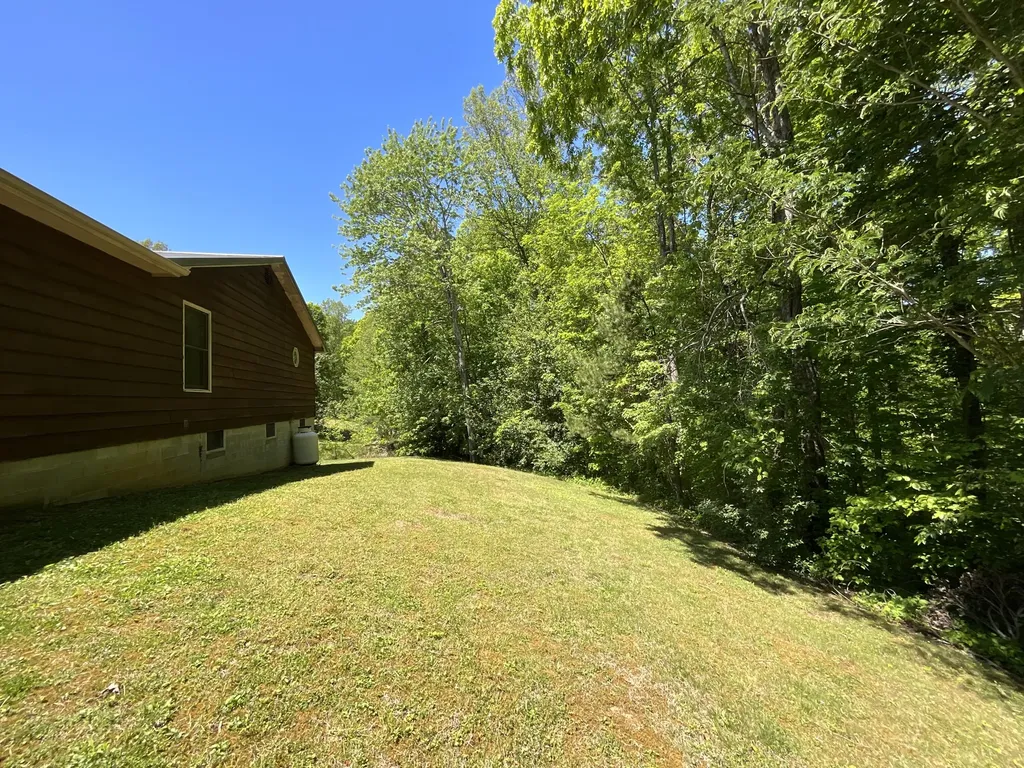 56 Tim Morgan Road Whitley City KY 42653
