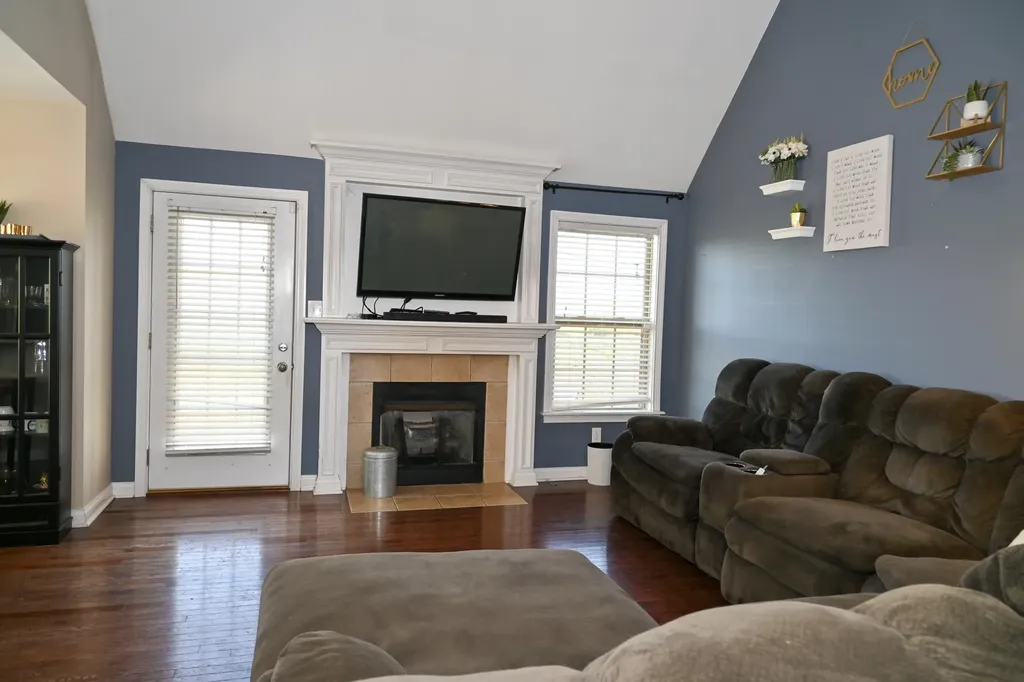 160 Bernie Trail Nicholasville KY 40356