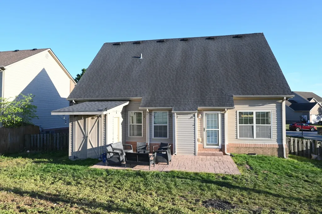 160 Bernie Trail Nicholasville KY 40356