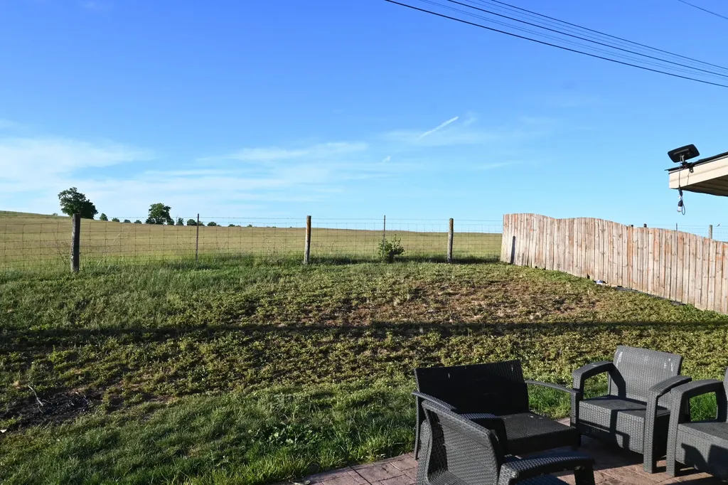 160 Bernie Trail Nicholasville KY 40356