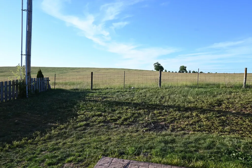 160 Bernie Trail Nicholasville KY 40356