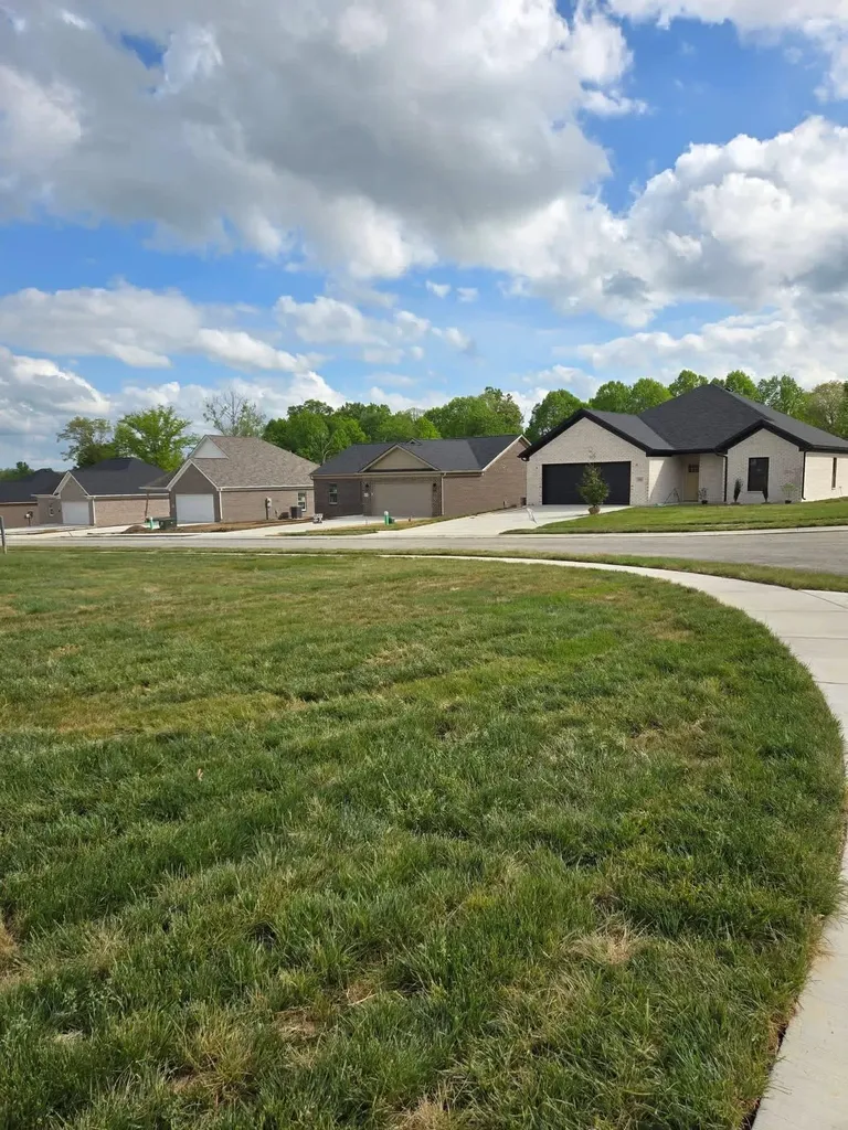 307 Cinchpost Circle London KY 40744