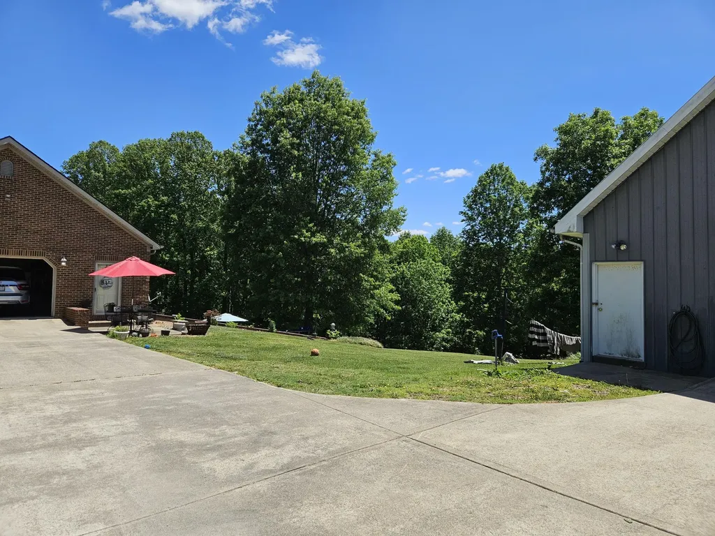 1166 Woodrum Ridge Road Liberty KY 42539