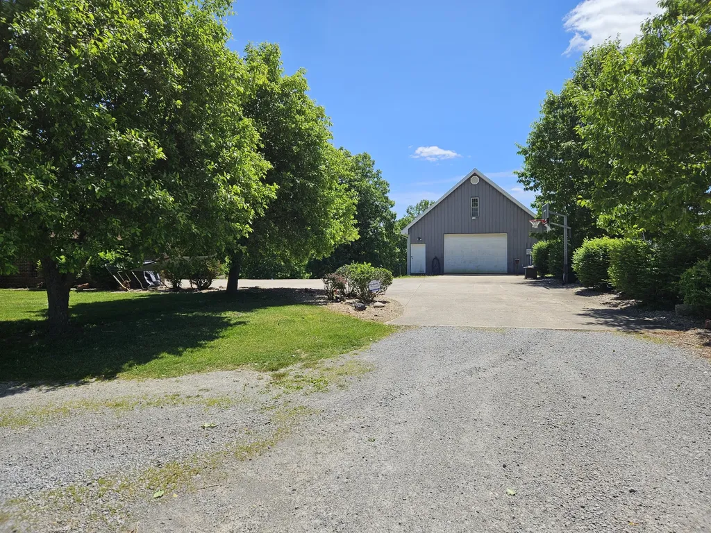 1166 Woodrum Ridge Road Liberty KY 42539