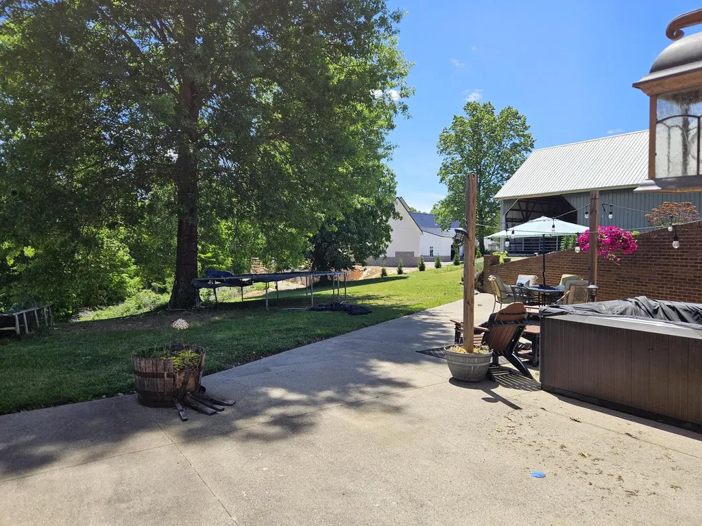 1166 Woodrum Ridge Road Liberty KY 42539