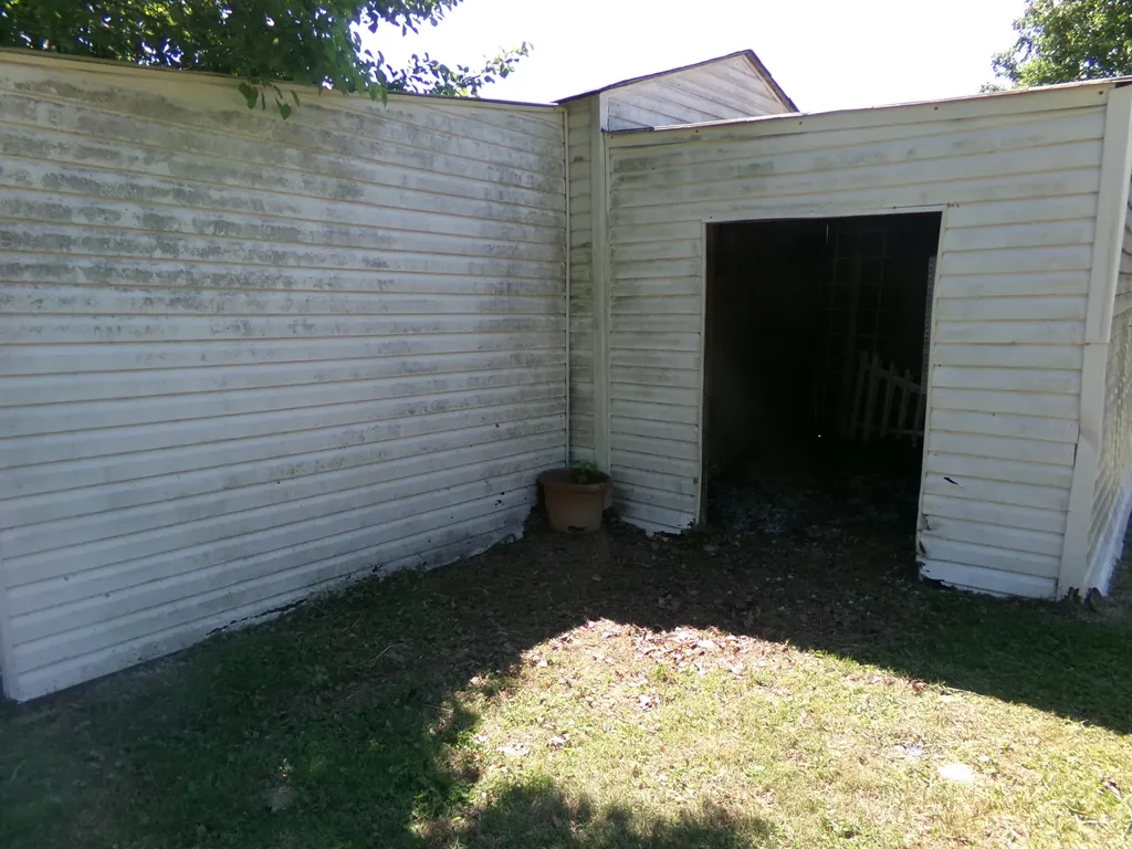 206 Waleto Street Jeffersonville KY 40337