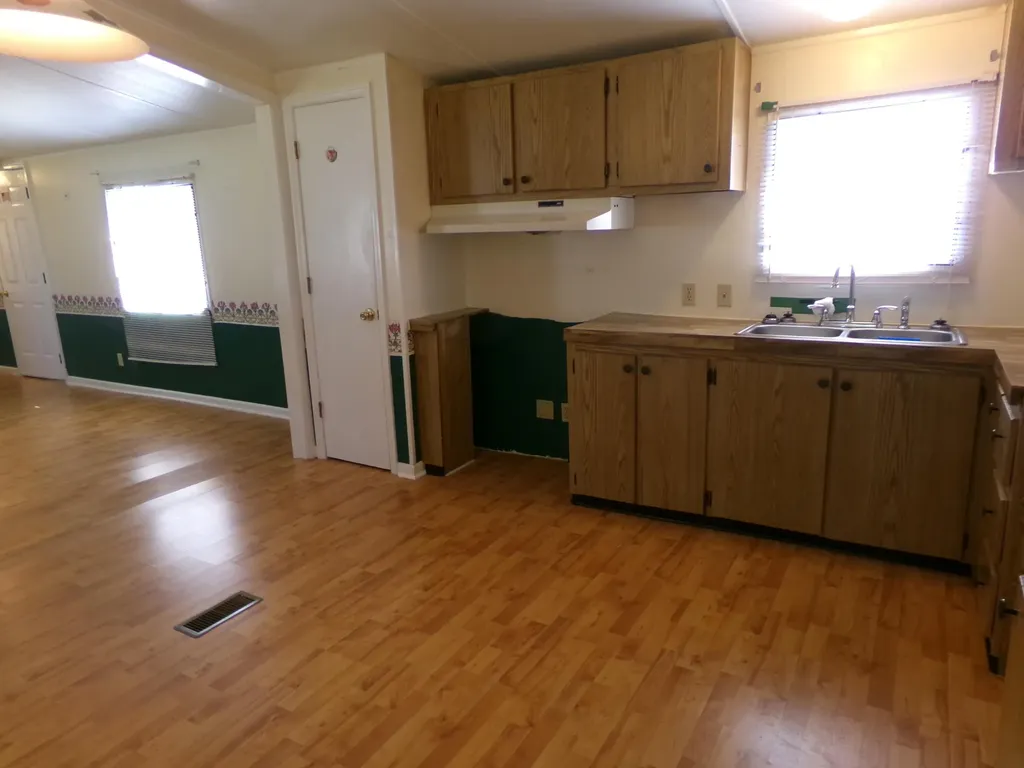 206 Waleto Street Jeffersonville KY 40337