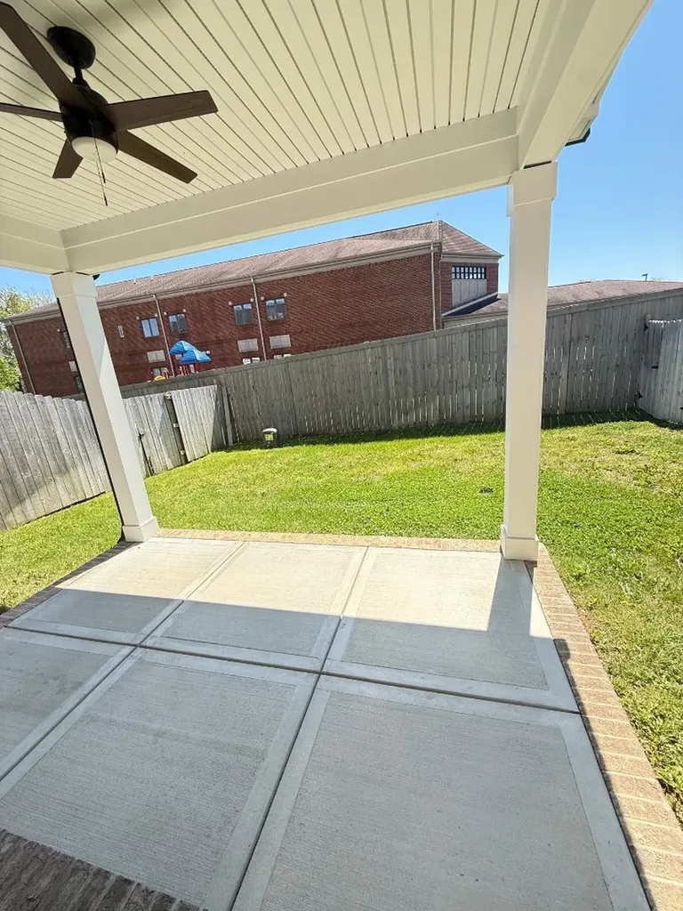 3593 Harper Woods Lane Lexington KY 40515