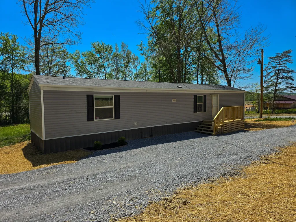 6717 Kentucky 501 Liberty KY 42539