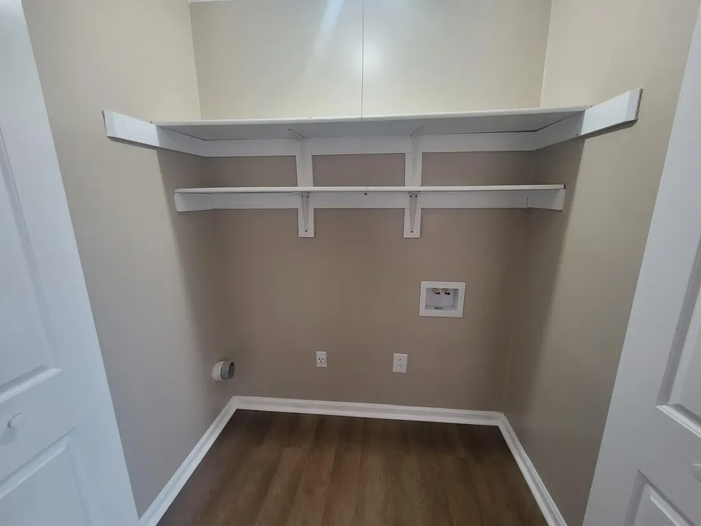 3441 Royal Wood Road Lexington KY 40515